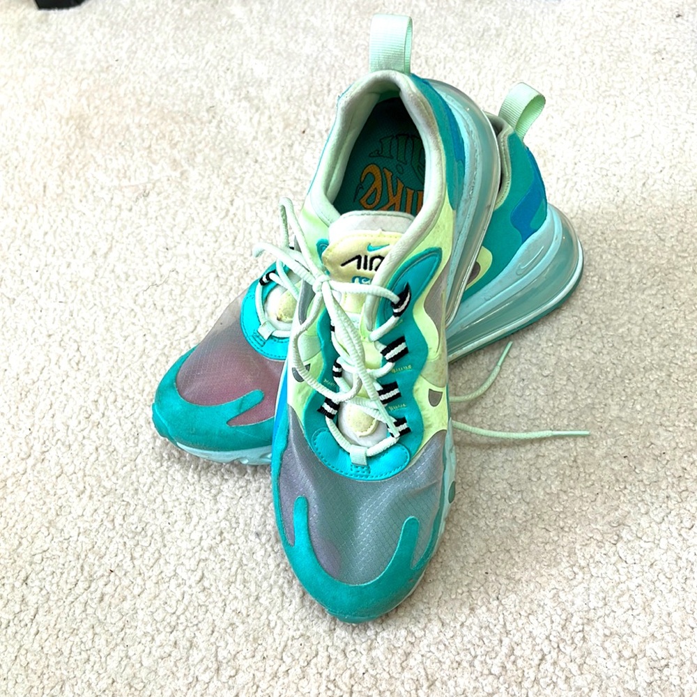 Nike Air 270. Womens 8.5/Youth 7
